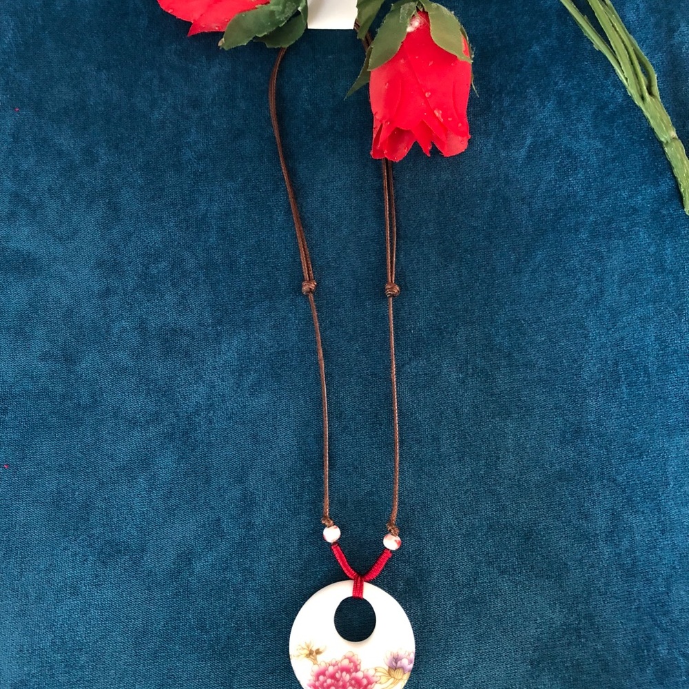 Flower Rope Necklace ๐ธ - Picture 5 of 8